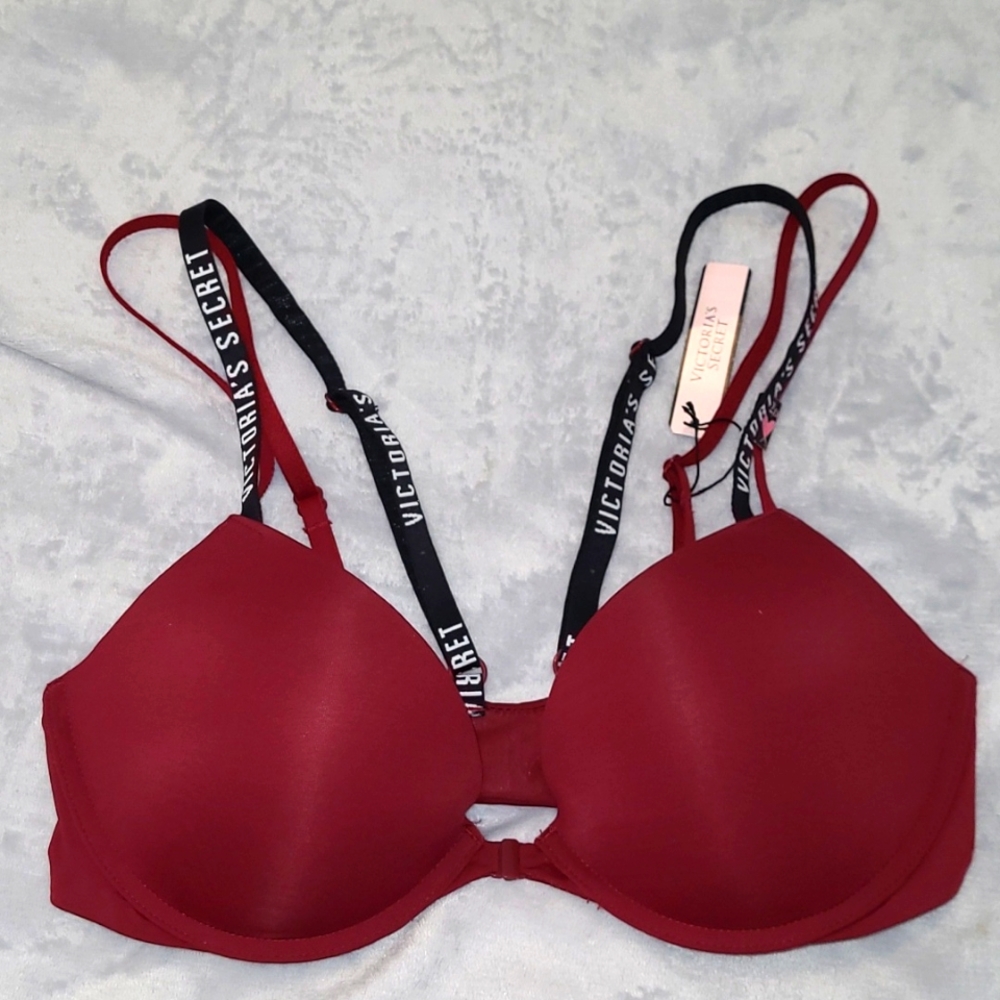 {Victoria's Secret} Padded Plunge Bra